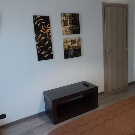 La Casa Di Ale Apartment Ачи Кастело Екстериор снимка